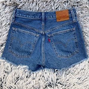 LEVI 501 Jean Shorts Multi Button Size W24